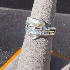 14k White Gold and Diamond Dolphin Ring Size 6.5, 3.97 grams